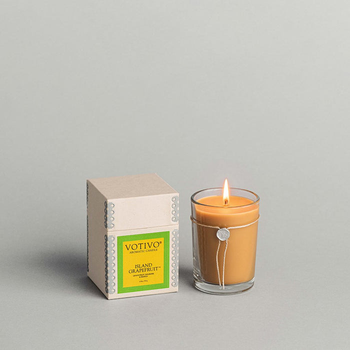 Votivo Aromatic Candle – Island Graperfuit